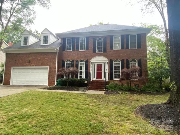 6709 Fairhope CT, Charlotte, NC 28277