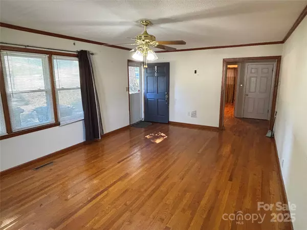 Gastonia, NC 28052,850 W Garrison BLVD