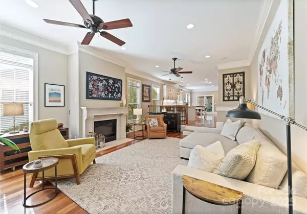 Charlotte, NC 28203,1707 Lombardy CIR