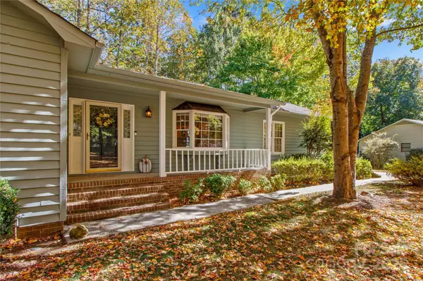 Mooresville, NC 28115,864 Hunter DR