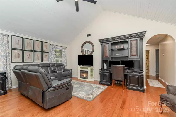 Rock Hill, SC 29730,446 Eden Oaks DR