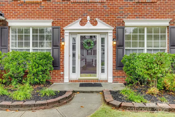 Harrisburg, NC 28075,6092 Creekview CT