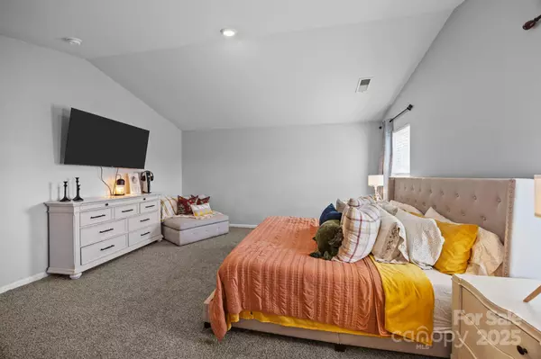 Stanley, NC 28164,321 Kingsford DR