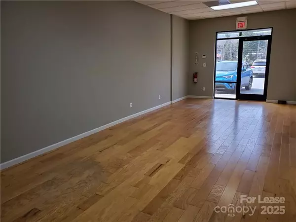 Asheville, NC 28806,15 Possum Trot RD #Unit 1