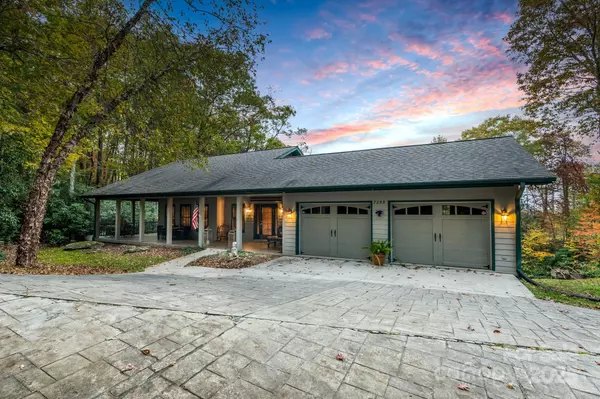 7255 Laurel Hill DR, Newland, NC 28657