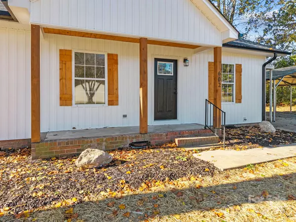 Rockwell, NC 28138,602 Pecan ST