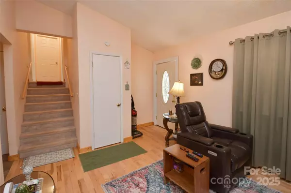 Burnsville, NC 28714,1227 Georges Fork RD