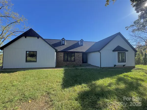 3849 Willard Hall PL, Lenoir, NC 28645