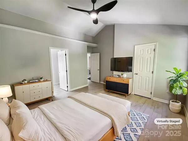 Charlotte, NC 28269,5017 Haybridge RD