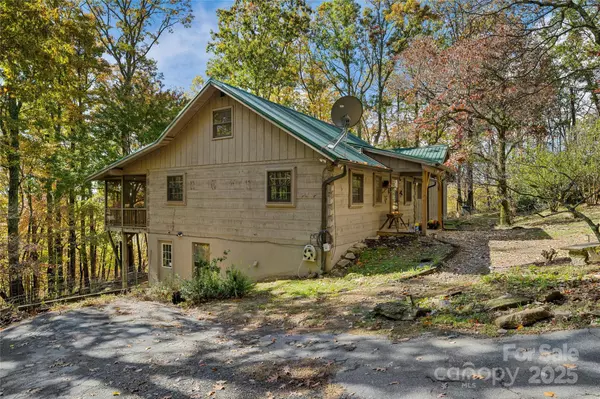 Hendersonville, NC 28792,499 E Poplar DR