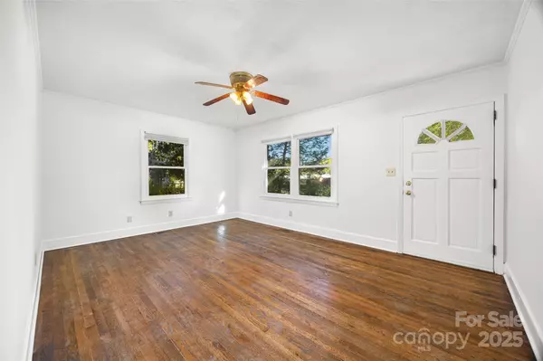 Gastonia, NC 28052,931 Jackson ST