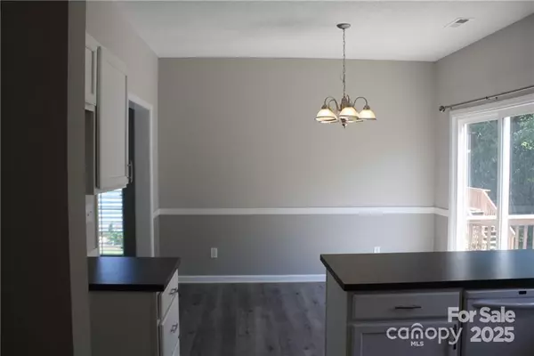 Charlotte, NC 28215,8412 Bristol Ford PL