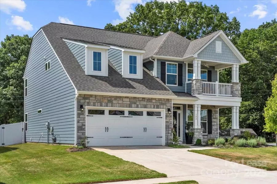 102 Cokesbury RD, Mooresville, NC 28115