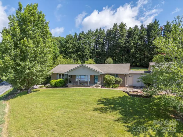 Saluda, NC 28773,418 Mountain Page RD