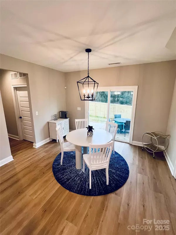 Belmont, NC 28012,571 Reid ST