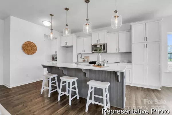 High Shoals, NC 28077,1753 Autumn Banks WAY #76p