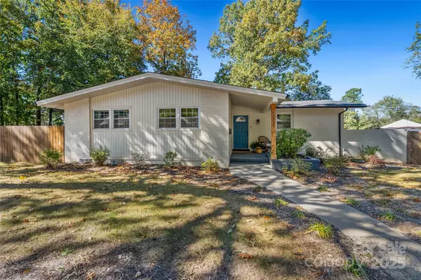 Charlotte, NC 28215,3715 Castlerock DR