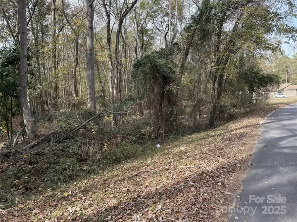 Great Falls, SC 29055,000 Tanglewood LN