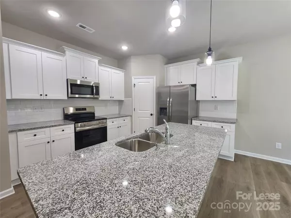 Charlotte, NC 28214,12530 Susanna DR