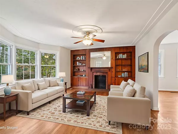 Brevard, NC 28712,34 Parkview DR