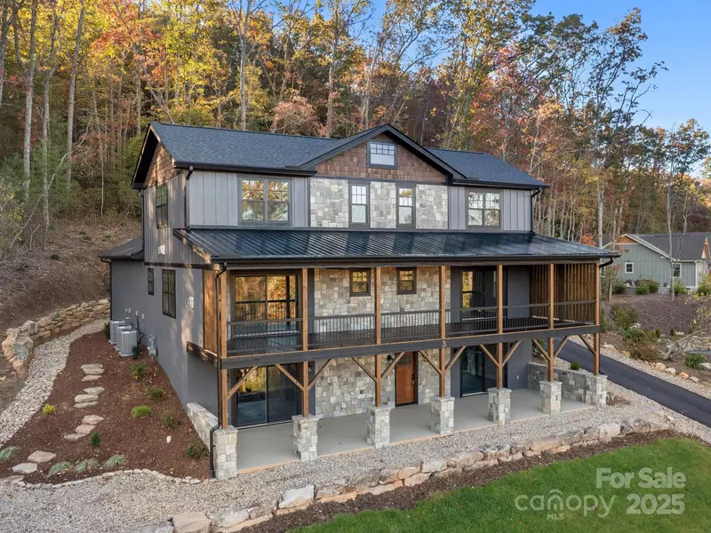 3 Erin Glen CT, Fairview, NC 28730