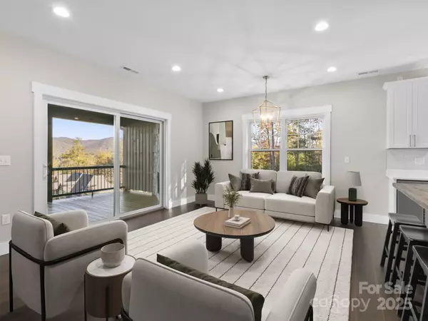 Fairview, NC 28730,3 Erin Glen CT