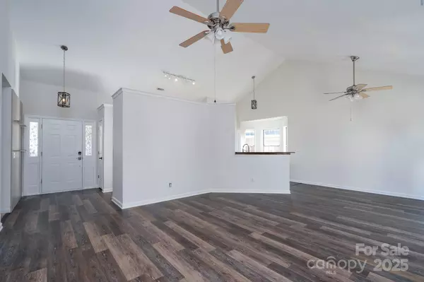 Charlotte, NC 28277,9328 Hanworth Trace DR