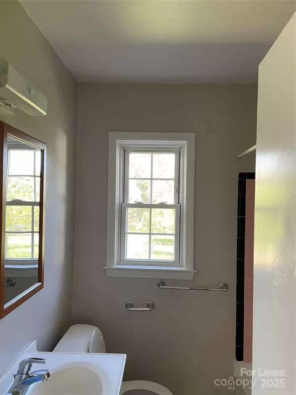 Charlotte, NC 28208,3540 Bost ST