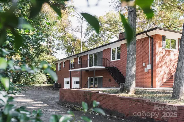 Albemarle, NC 28001,719 Avondale AVE