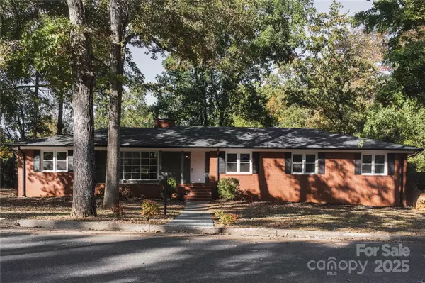 719 Avondale AVE, Albemarle, NC 28001