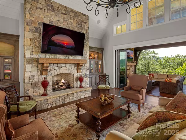 Arden, NC 28704,10 Split Rock TRL