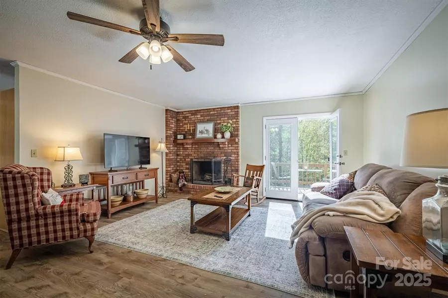 2511 Zacks Farm RD, Lenoir, NC 28645