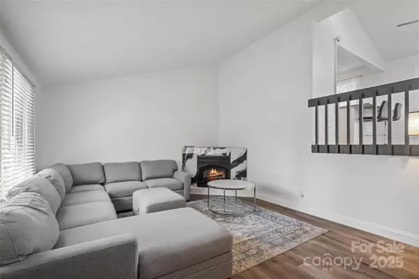 Charlotte, NC 28226,5709 Shadow Creek RD