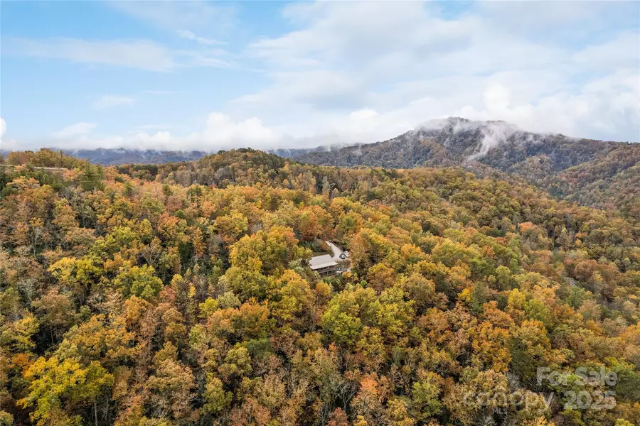 235 Soaring Eagle RD, Bryson City, NC 28713