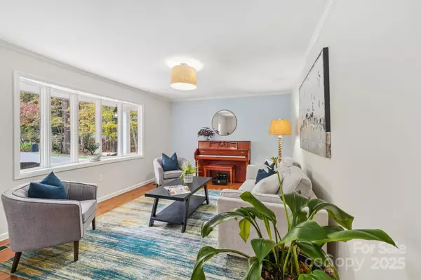 Hendersonville, NC 28791,324 Baystone DR