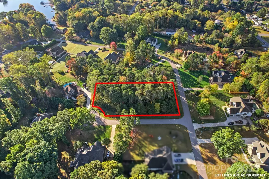 254 Woodstream CIR, Mooresville, NC 28117