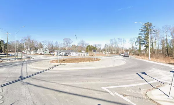 Hendersonville, NC 28792,1596 Greenville HWY