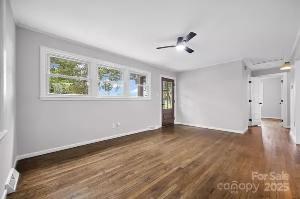 Charlotte, NC 28208,3120 Parkway AVE