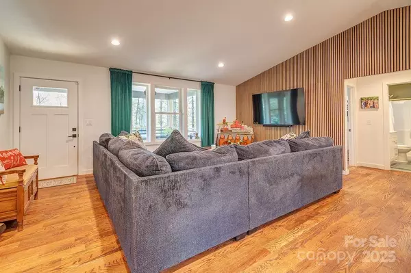 Fairview, NC 28730,15 Edmond Woods PL