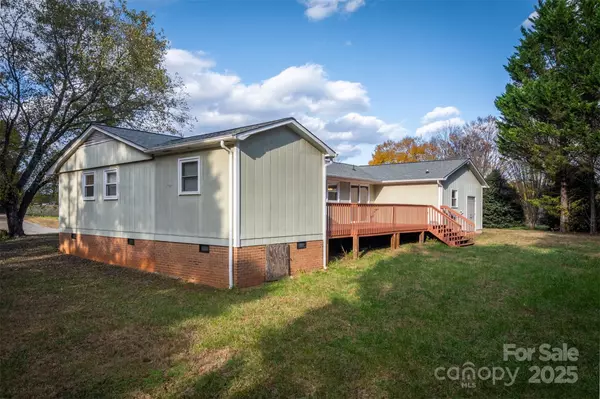 Granite Falls, NC 28630,4734 Ike Starnes RD