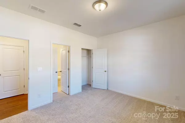 Charlotte, NC 28278,12028 Avienmore DR