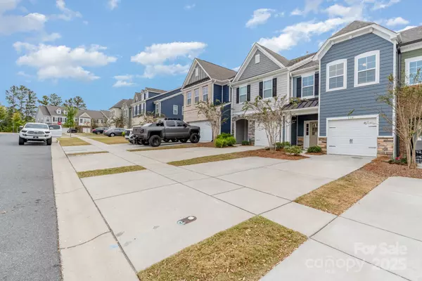 Clover, SC 29710,334 Embers LN