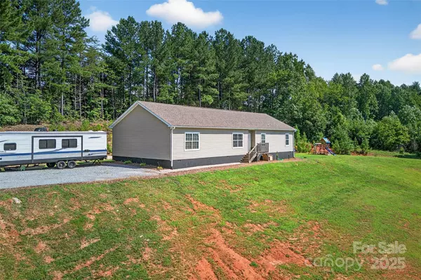 Marion, NC 28752,194 Love DR