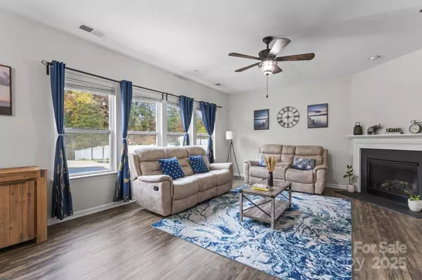 Harrisburg, NC 28075,6990 Founders WAY