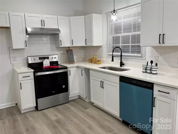 Salisbury, NC 28146,425 Acorn Oaks DR