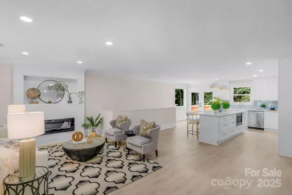 Charlotte, NC 28205,215 Wyanoke AVE