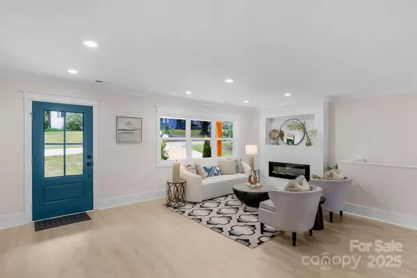 Charlotte, NC 28205,215 Wyanoke AVE