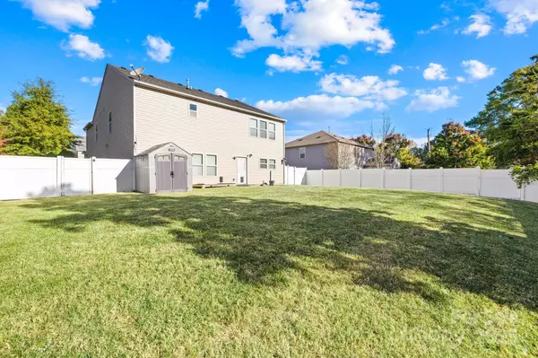 Charlotte, NC 28213,11022 Belmont Run LN