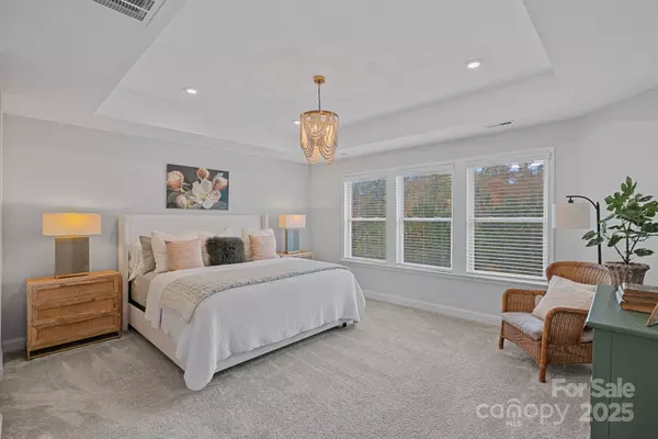 Fort Mill, SC 29708,2253 Masons Bend DR