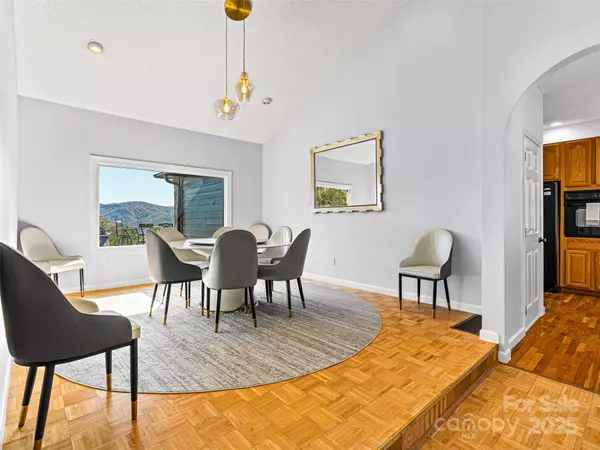 Weaverville, NC 28787,21 Flicker TRL